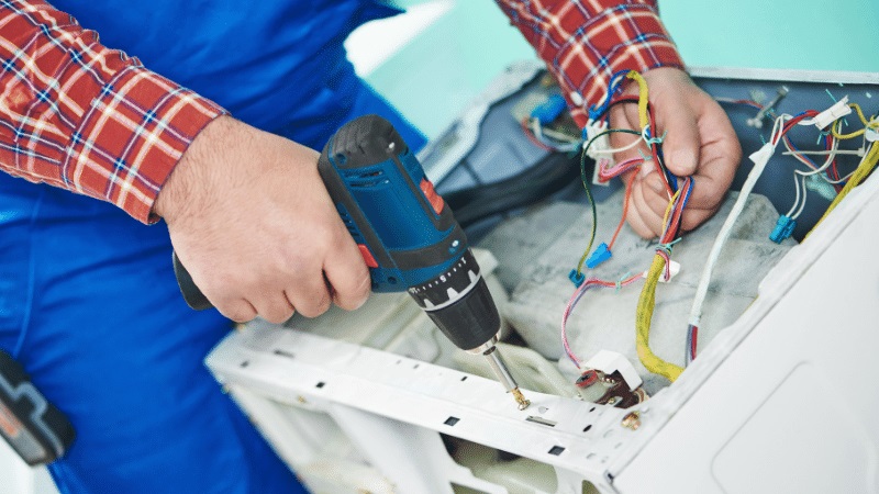 Serdivan Gorenje Gorenje çamaşır makinesi kart tamiri – Su almama arızası orijinal parça ile giderildi. - Teknik servis örneği
